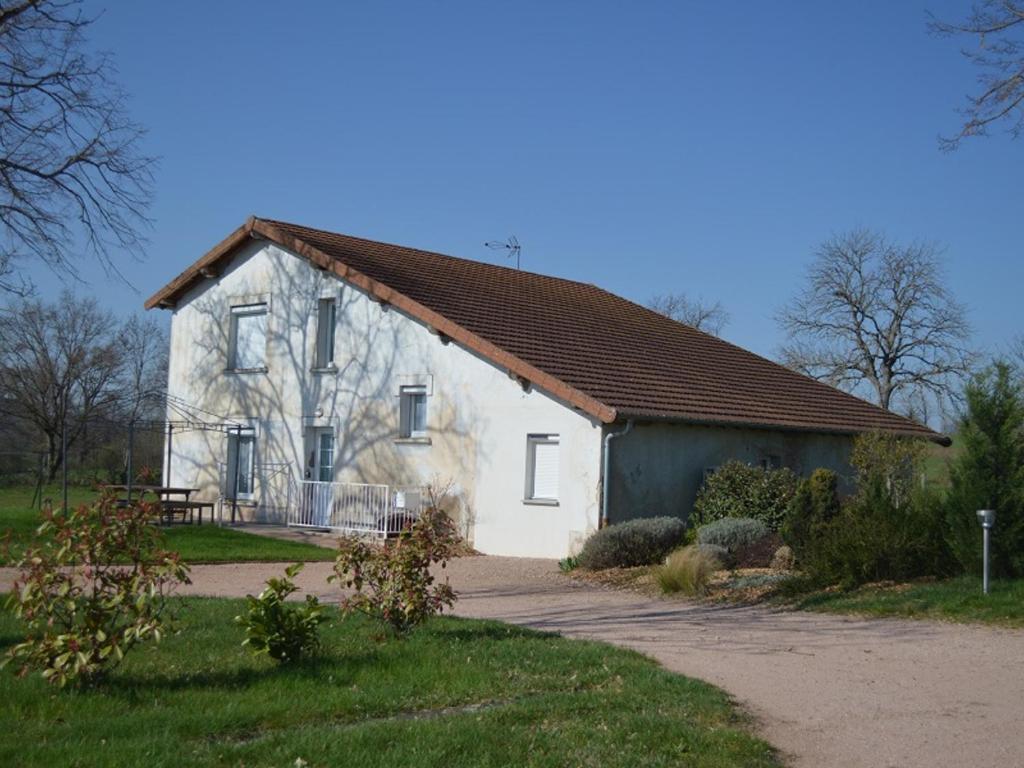 Gîte Montaiguët-en-Forez, 5 pièces, 8 personnes - FR-1-489-371 Le Real, 03130 Montaigüet-en-Forez