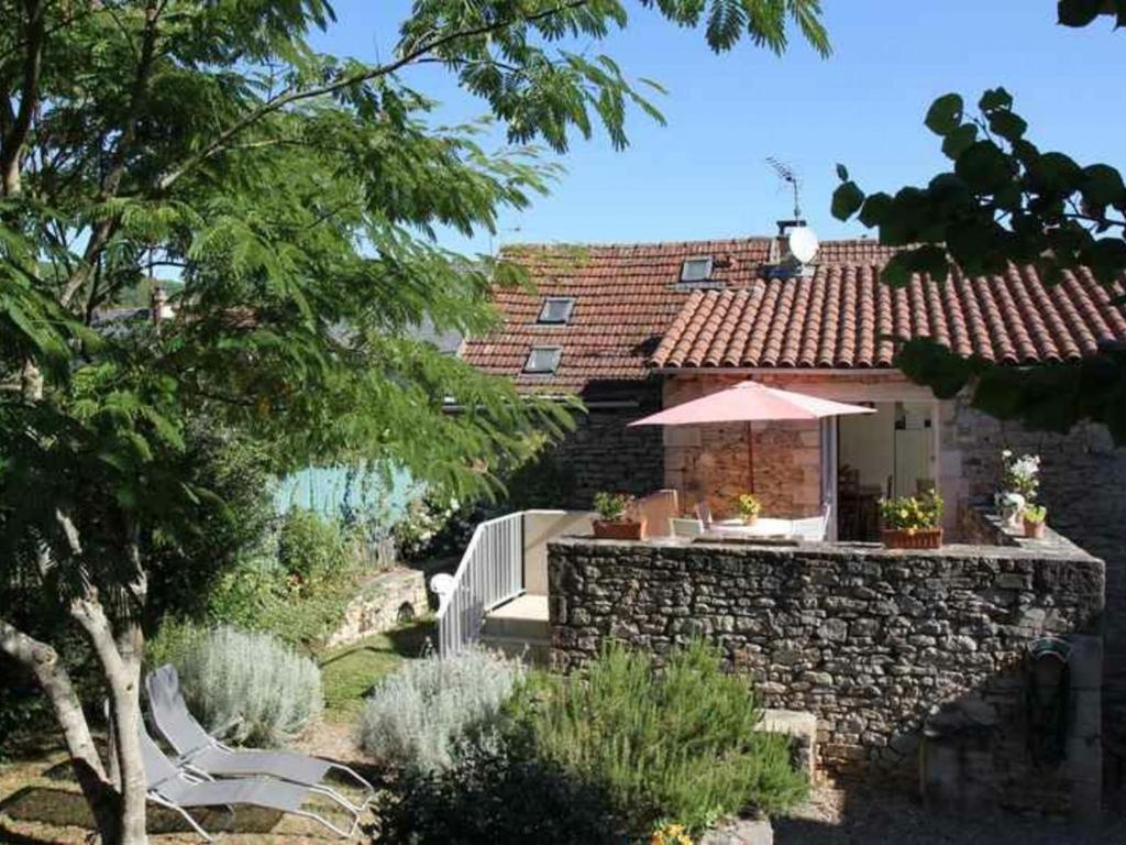 Maison de vacances Gîte Monteils, 3 pièces, 4 personnes - FR-1-601-139 \ 12200 Monteils