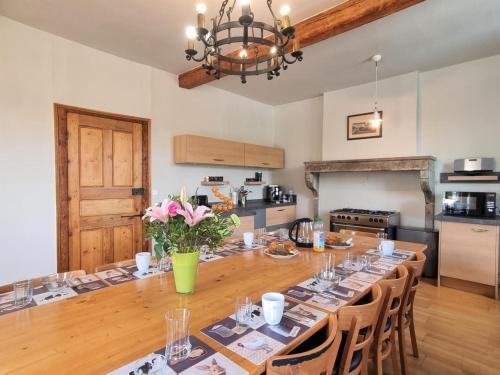 Gîte Mornand-en-Forez, 4 pièces, 6 personnes - FR-1-496-266