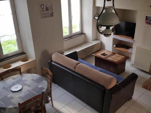 Gîte Murvaux, 3 pièces, 4 personnes - FR-1-585-37