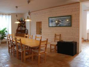 Gîte Najac, 5 pièces, 9 personnes - FR-1-601-109