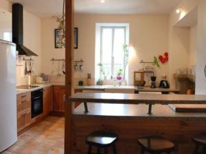 Gîte Najac, 5 pièces, 9 personnes - FR-1-601-109