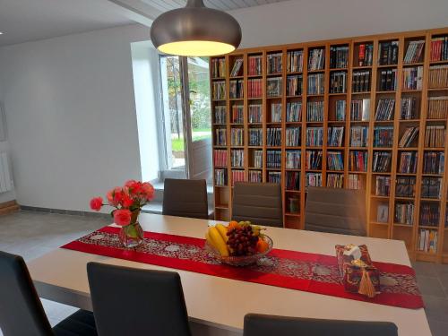 Gîte Neuilly-le-Vendin, 4 pièces, 5 personnes - FR-1-600-201