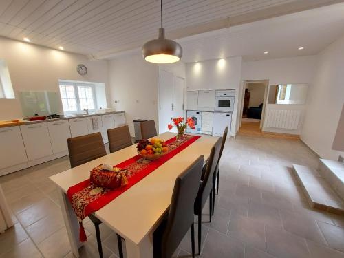 Gîte Neuilly-le-Vendin, 4 pièces, 5 personnes - FR-1-600-201