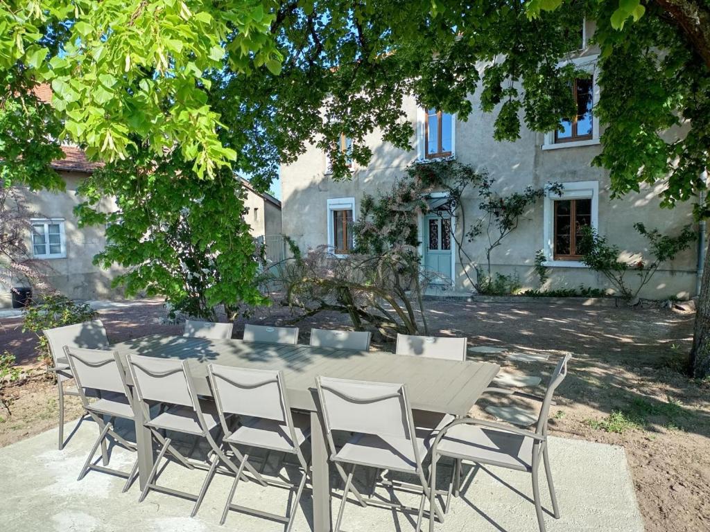 Maison de vacances Gîte Neulise, 3 pièces, 8 personnes - FR-1-496-260 18 impasse de la Poyat 42590 Neulise