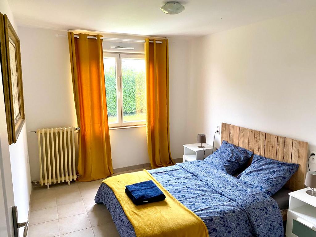 Gîte Neulise, 3 pièces, 8 personnes - FR-1-496-260 42590 Neulise