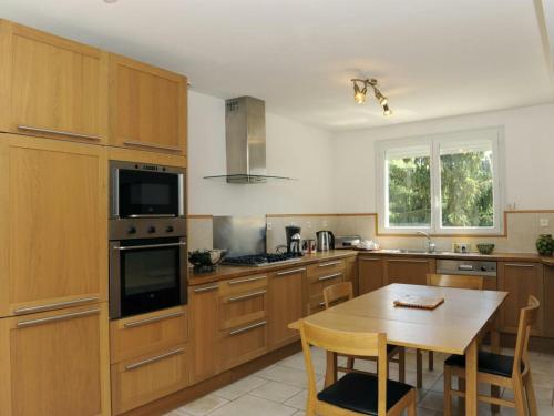 Gîte Noé-les-Mallets, 5 pièces, 8 personnes - FR-1-543-203