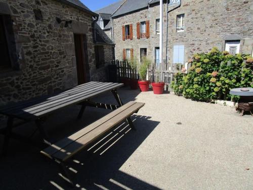 GÎTE NOTRE-DAME 3 * meublées de tourisme/2 Clévac