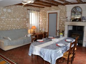 Gîte Nouâtre, 3 pièces, 4 personnes - FR-1-381-527