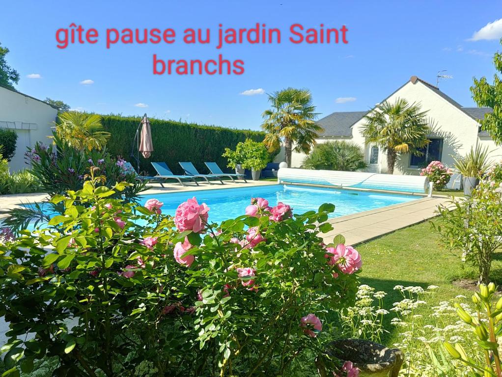 Gîte pause au jardin La Boubinière, 37320 Saint-Branchs