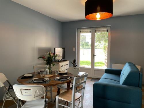 Gîte Pierrefitte-sur-Loire, 3 pièces, 5 personnes - FR-1-489-347