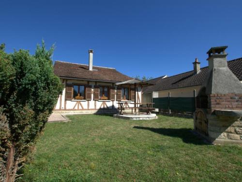 Gîte Piney, 2 pièces, 4 personnes - FR-1-543-56