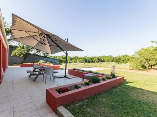 Gîte Pont-Saint-Martin, 4 pièces, 6 personnes - FR-1-306-986
