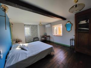 Maison de vacances Gîte PRAT NAOU - PYRENNEES ARIEGEOISES 23 AVENUE DU SALAT TAURIGNAN-VIEUX 09190 Taurignan-Vieux Midi-Pyrénées