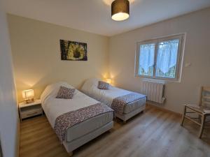 Gîte Puyréaux, 4 pièces, 5 personnes - FR-1-653-227