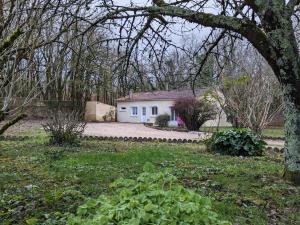 Gîte Puyréaux, 4 pièces, 5 personnes - FR-1-653-227