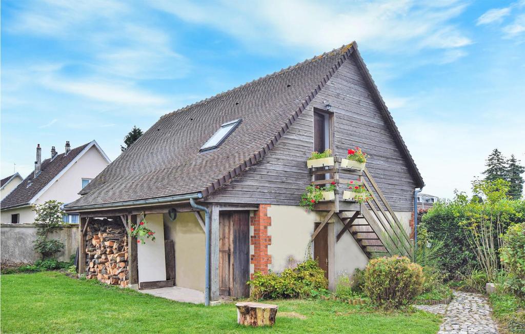 Gîte Queyrières, 5 pièces, 8 personnes - FR-1-582-285 43260 Queyrières