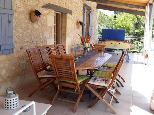 Gîte Rampieux, 6 pièces, 10 personnes - FR-1-616-80