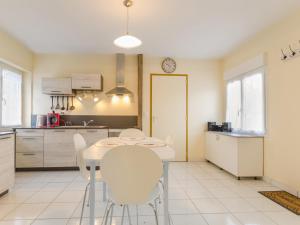 Gîte Rigny-la-Nonneuse, 2 pièces, 3 personnes - FR-1-543-62