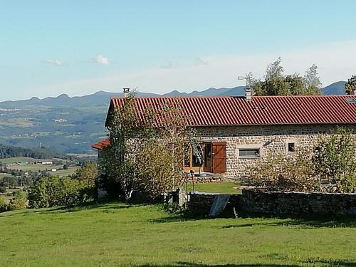 Gîte Roche-en-Régnier, 4 pièces, 6 personnes - FR-1-582-192