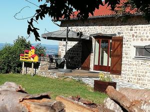 Gîte Roche-en-Régnier, 4 pièces, 6 personnes - FR-1-582-192