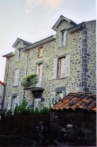 Maison de vacances Gîte Rural au coeur du Cantal Le Bourg 15130 Giou-de-Mamou Auvergne