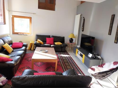 Gîte rural - Maison de Famille -Au Coeur du Saintois - Mi chemin accès direct Nancy Epinal - capacité 10 personnes