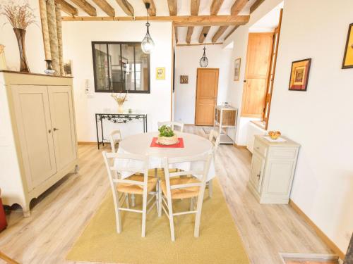 Gîte Sablé-sur-Sarthe, 3 pièces, 6 personnes - FR-1-410-346