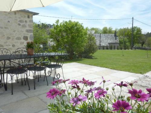 Gîte Saint-Amans-des-Cots, 2 pièces, 2 personnes - FR-1-601-49