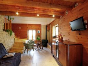 Maison de vacances Gîte Saint-André-d'Apchon, 1 pièce, 2 personnes - FR-1-496-23 200 Chemin du Cros 42370 Saint-André-dʼApchon Rhône-Alpes