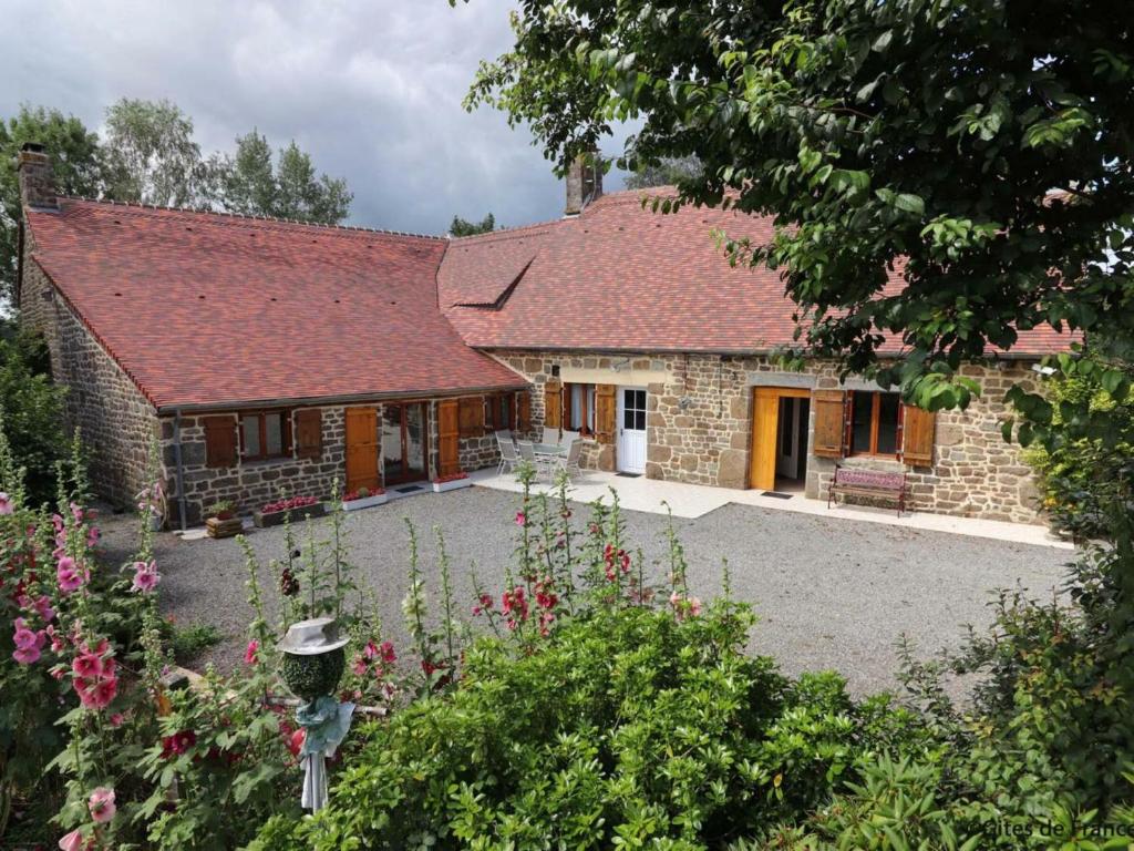 Gîte Saint-Bômer-les-Forges, 4 pièces, 6 personnes - FR-1-497-99 ST BOMER LES FORGES, 61700 Saint-Bômer-les-Forges