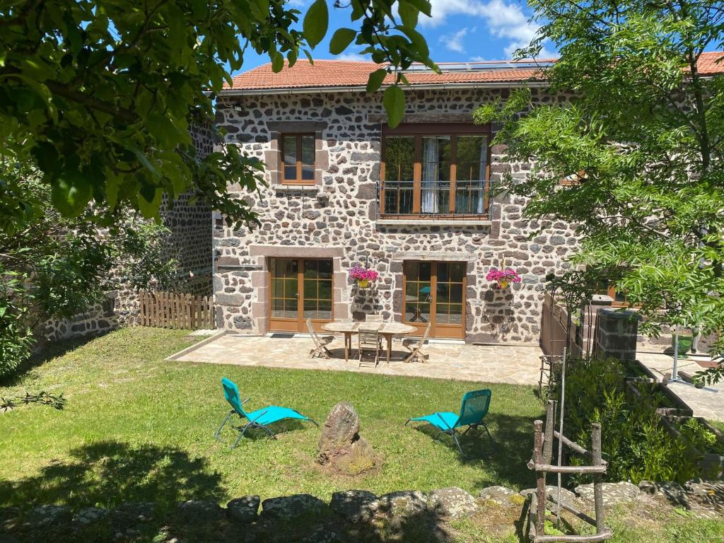 Maison de vacances Gîte Saint-Christophe-sur-Dolaison, 4 pièces, 8 personnes - FR-1-582-284 Eycenac 43370 Saint-Christophe-sur-Dolaison