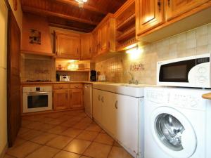 Maison de vacances Gîte Saint-Cirgues, 4 pièces, 6 personnes - FR-1-582-56 Treignac 43380 Saint-Cirgues Auvergne