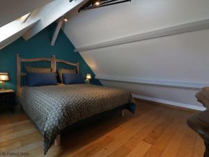 Gîte Saint-Cyr-la-Rosière, 4 pièces, 8 personnes - FR-1-497-134