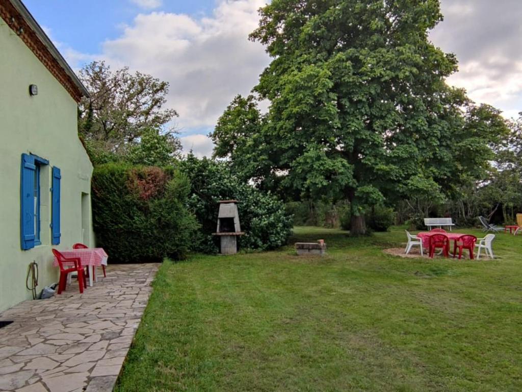 Gîte Saint-Didier-la-Forêt, 3 pièces, 5 personnes - FR-1-489-316 LES BAGAGES, 03110 Saint-Didier-en-Rollat