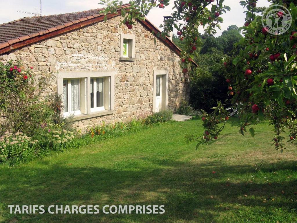 Maison de vacances Gîte Saint-Didier-sur-Rochefort, 3 pièces, 4 personnes - FR-1-496-12 La brosse 42111 Saint-Didier-sur-Rochefort