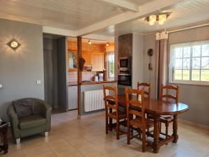 Gîte Saint-Firmin-des-Bois, 3 pièces, 4 personnes - FR-1-590-63