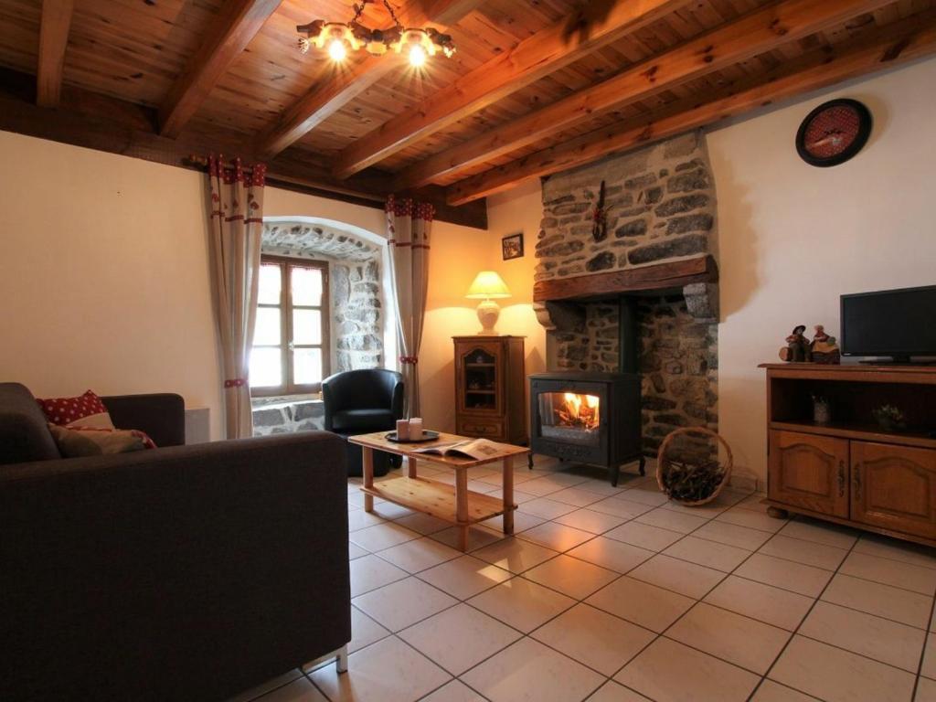 Maison de vacances Gîte Saint-Front, 4 pièces, 6 personnes - FR-1-582-267 Couteaux 43550 Saint-Front