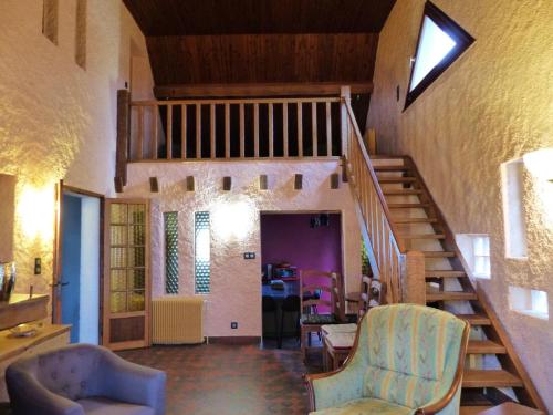 Gîte Saint-Germain-des-Fossés, 4 pièces, 6 personnes - FR-1-489-414
