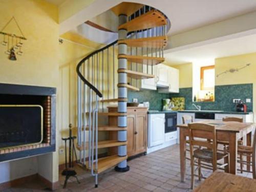 Gîte Saint-Juéry, 2 pièces, 2 personnes - FR-1-601-333