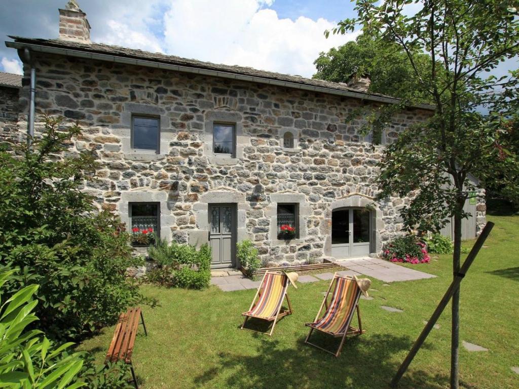 Maison de vacances Gîte Saint-Julien-Chapteuil, 4 pièces, 8 personnes - FR-1-582-296 Le Fraisse 43260 Saint-Julien-Chapteuil