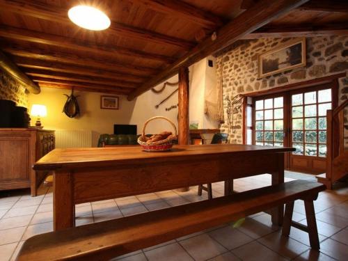 Gîte Saint-Julien-des-Chazes, 4 pièces, 8 personnes - FR-1-582-25