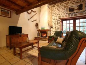 Gîte Saint-Julien-des-Chazes, 4 pièces, 8 personnes - FR-1-582-25