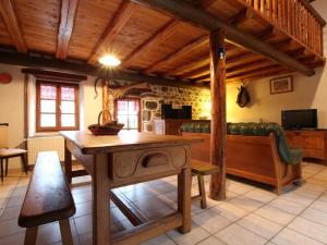 Maison de vacances Gîte Saint-Julien-des-Chazes, 4 pièces, 8 personnes - FR-1-582-25 Le Bourg 43300 Saint-Julien-des-Chazes Auvergne