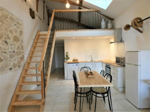 Gîte Saint-Lon-les-Mines, 2 pièces, 4 personnes - FR-1-360-696