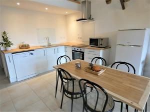Gîte Saint-Lon-les-Mines, 2 pièces, 4 personnes - FR-1-360-696