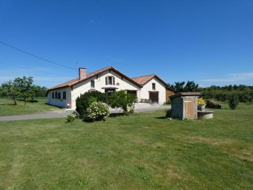 Gîte Saint-Lon-les-Mines, 4 pièces, 7 personnes - FR-1-360-726