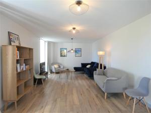Gîte Saint-Lon-les-Mines, 8 pièces, 15 personnes - FR-1-360-686