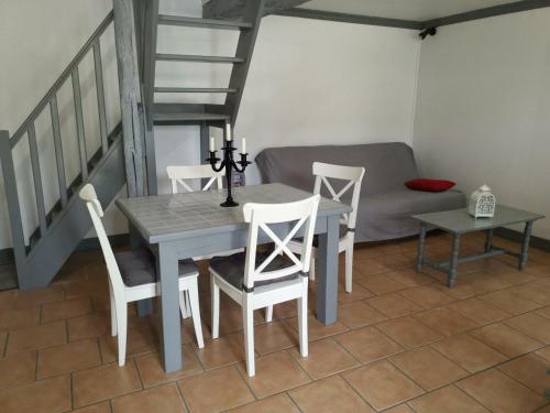 Gîte Saint-Lubin-en-Vergonnois, 2 pièces, 3 personnes - FR-1-491-199