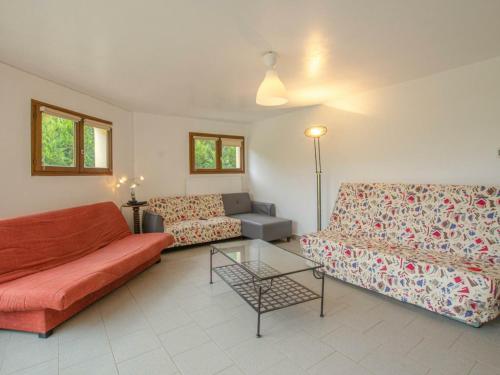 Gîte Saint-Mards-en-Othe, 6 pièces, 11 personnes - FR-1-543-228